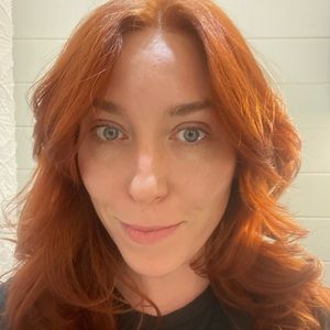 Meet your Posher, Evelyn